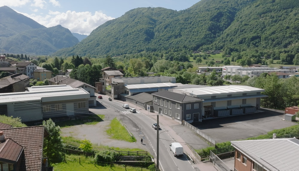 27.000 Sqm - 2,5 KM from Headquarter